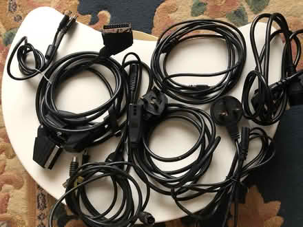 Photo of free Various cables (Gl16) #2