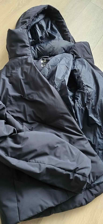 Photo of free Men's Uniqlo Seamless Down Parka (South Bermondsey) #3