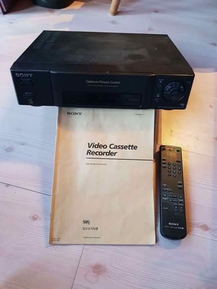 Photo of free Sony video recorder (Carleton FY6) #1