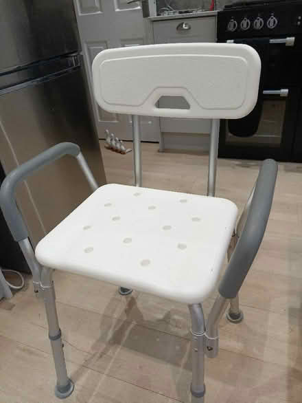 Photo of free Shower stool /chair (Chiswell Green AL2) #3