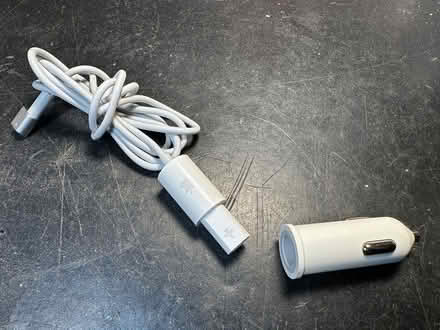 Photo of free Apple MagSafe 1 Airline Adapter (Mortimer & Coxwell) #2