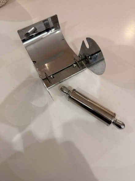 Photo of free Heavy Chrome Toilet Roll Holder (St Pauls Ward GU15) #3
