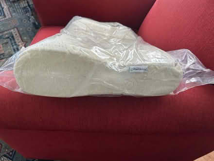 Photo of free Tempur-pedic pillow (Alameda) #3