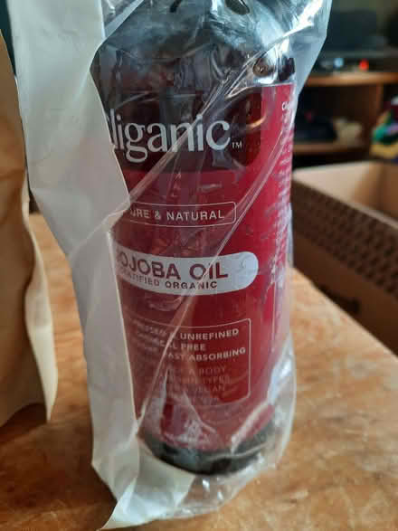 Photo of free Ingredients to make wax cloth wraps (Hollingdean BN1) #4