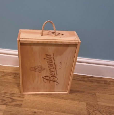 Photo of free Empty wine box (Nailsworth GL6) #2