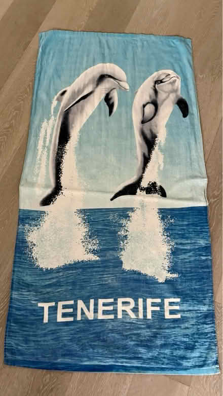 Photo of free Large bath/beach towel (W2 Edgware Road) #1