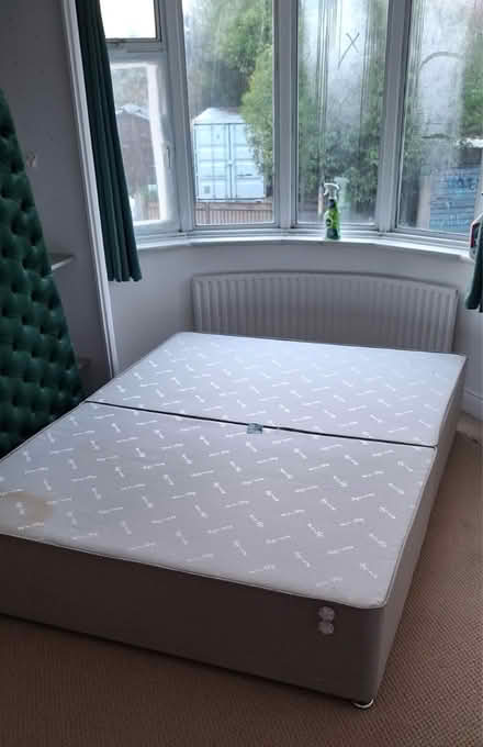 Photo of free Double size divan bed with storage (TN4 9BQ) #2