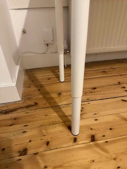 Photo of free Desk (SW20 8BT) #2