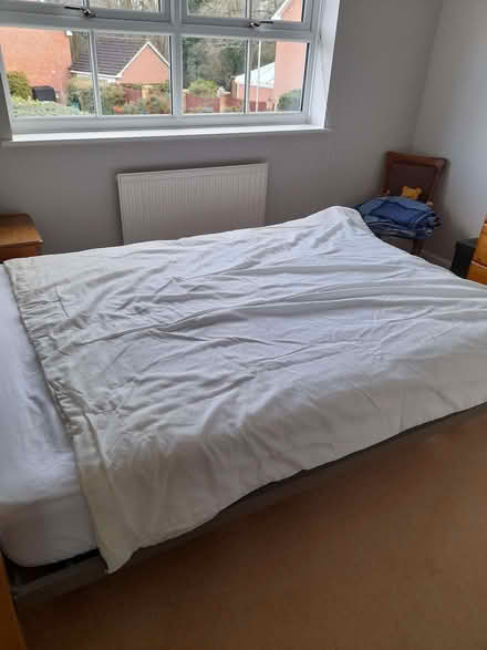 Photo of free 4.5 tog double duvet (Priestwood RG42) #2