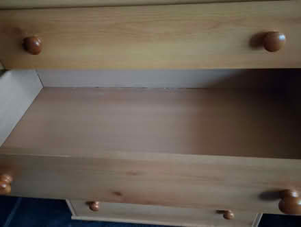 Photo of free Wood effect chest of drawers - with saggy bottoms (Harringay N4) #2