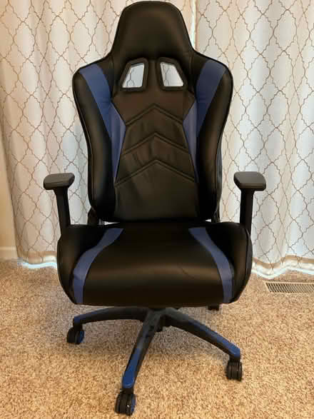 Photo of free Gaming chair (East petaluma) #1