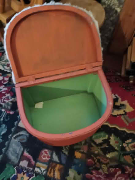 Photo of free Lloyd Loom style ottoman (Frankwell SY3) #2