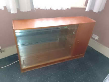 Photo of free Glass cabinet (Harringay N4) #3