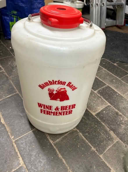 Photo of free 5 gallon wine & beer fermenter (Haldens AL6) #1