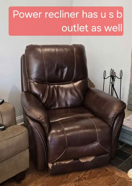Photo of free Leather recliner (Downers Grove) #1
