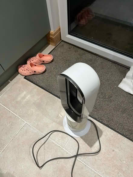 Photo of free Fan (Bare LA4) #1