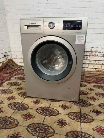 Photo of Washing Machine (Edmonton N9) #1