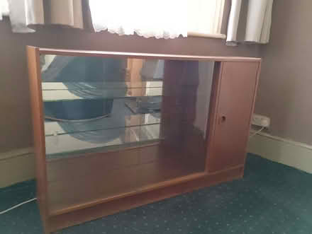 Photo of free Glass cabinet (Harringay N4) #2