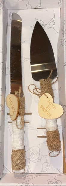 Photo of free Cake cutting set (Alexandria) #1