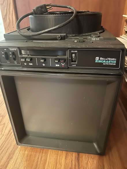 Photo of free Ringmaster slide projector (Deerwood) #1
