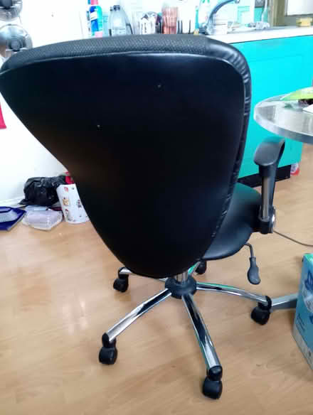 Photo of free Office chair (Harringay N4) #2