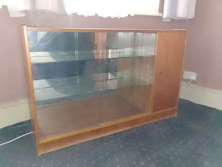 Photo of free Glass cabinet (Harringay N4) #1