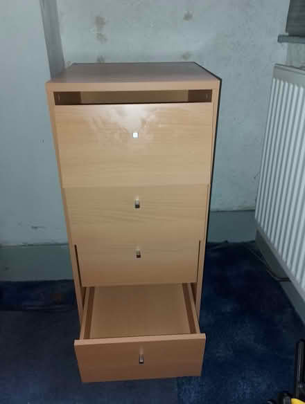 Photo of free Semi broken wood effect chest of drawers (Harringay N4) #3