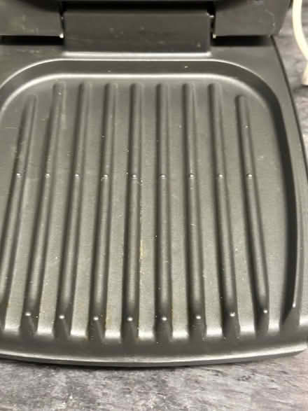 Photo of free George Foreman grill (Caerphilly town center CF83) #2