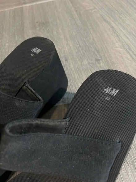 Photo of free H&M Black Platform Wedge Sandals. Size 42. (Southsea PO4) #3