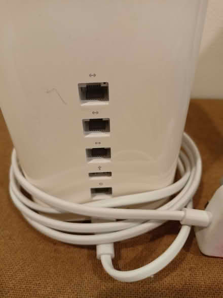 Photo of free Apple "AirPort" WiFi router (Chesham HP5) #2