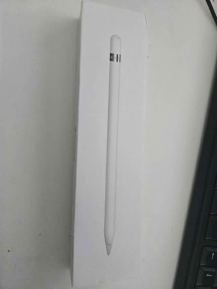 Photo of free Apple pencil (Oval) #1