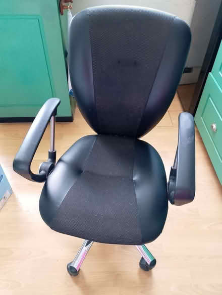 Photo of free Office chair (Harringay N4) #1
