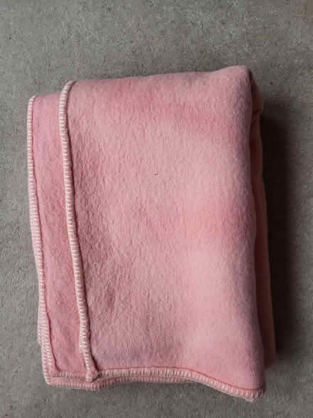 Photo of free Single blanket (Marlow SL7) #1