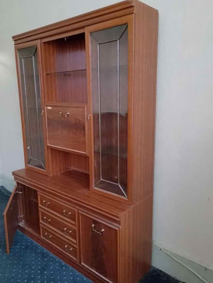 Photo of free Wood effect wall unit - broken door (Harringay N4) #1