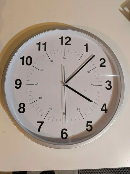 Photo of free Wonky clock (Old Ottawa south) #1