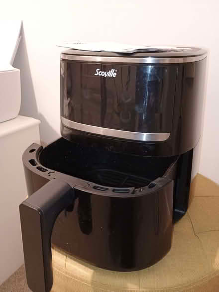 Photo of free Air Fryer - FAULTY - For PARTS or Repair (Hillsborough S6) #1