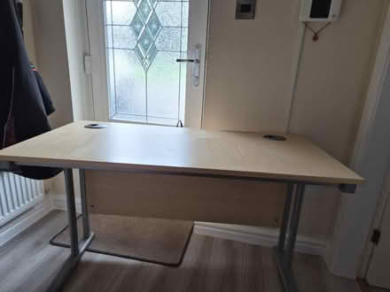 Photo of free Office desk (WA4) #1