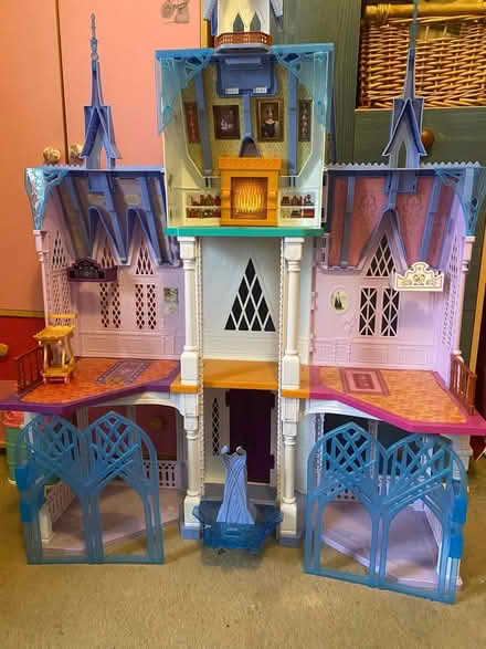 Photo of free Barbie Dream Castle (Burneside LA9) #1