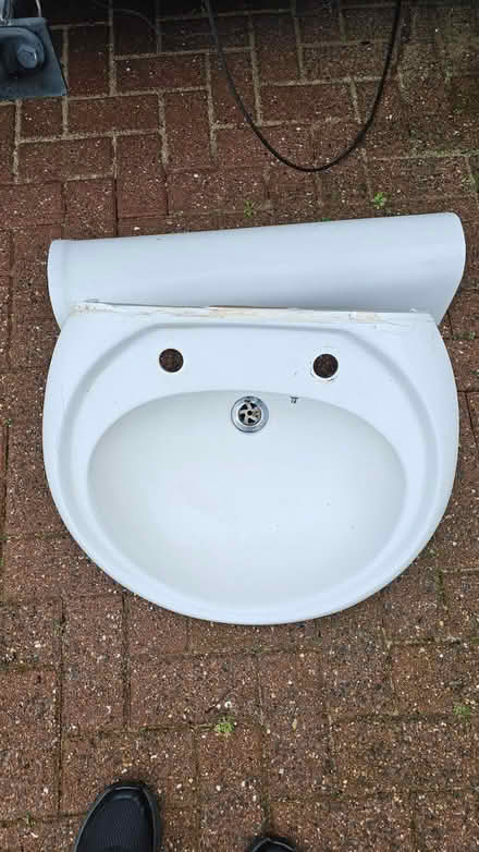 Photo of free sink (Hull HU8) #1