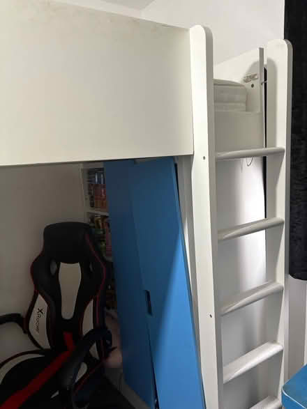 Photo of free Single bed with desk (E6 eastham) #1
