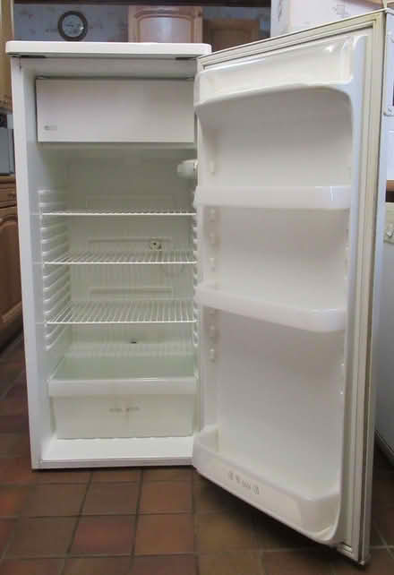 Photo of free Electrolux/Zanussi Refrigerator. Good working order. (IP4) #4