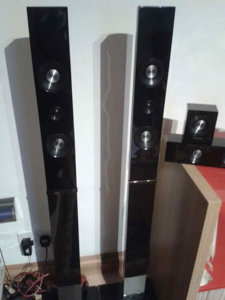 Photo of free Samsung Speakers Working no cables (Lower Earley RG6) #2
