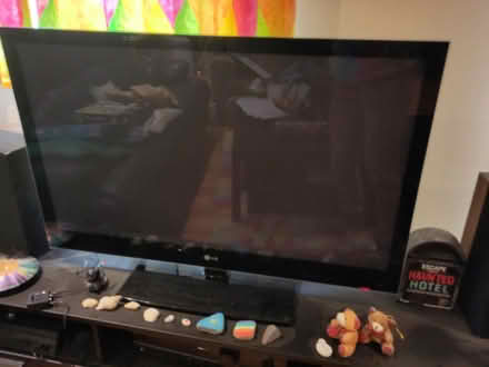 Photo of free 42" LG plasma TV (E14 9FE) #1