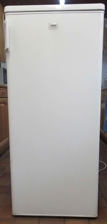 Photo of free Electrolux/Zanussi Refrigerator. Good working order. (IP4) #2