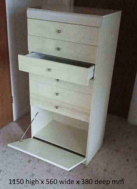 Photo of free Chest of drawers (Caversham Heights RG4) #1