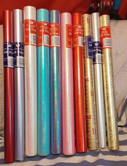 Photo of free Bag and wrapping paper (Beulah Hill CR7) #1