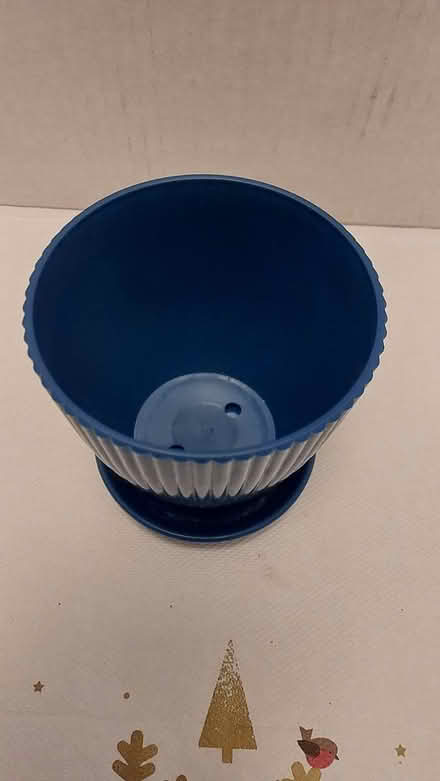 Photo of free flower pot and saucer (dorset BH12) #2
