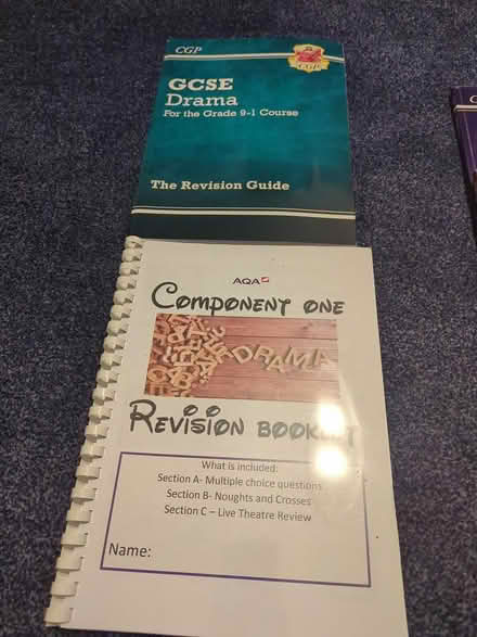Photo of free GCSE revision guides (Bare, LA4) #1