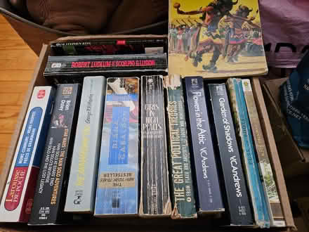 Photo of free Box of books (Near the experimental farm) #1
