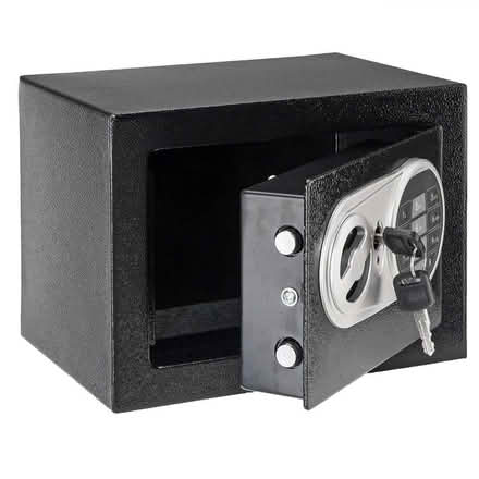 Photo of Safe / Lock box (Ickleford SG5) #1